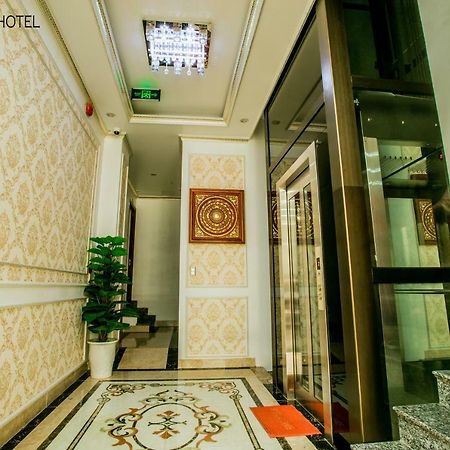 Manchester Hotel Ha Long Bagian luar foto