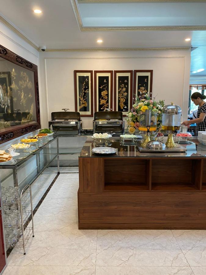 Manchester Hotel Ha Long Bagian luar foto