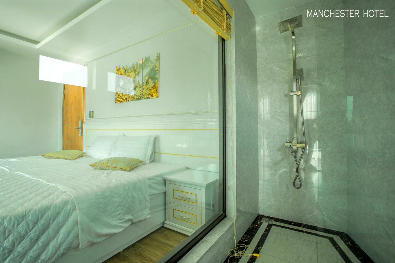 Manchester Hotel Ha Long Bagian luar foto