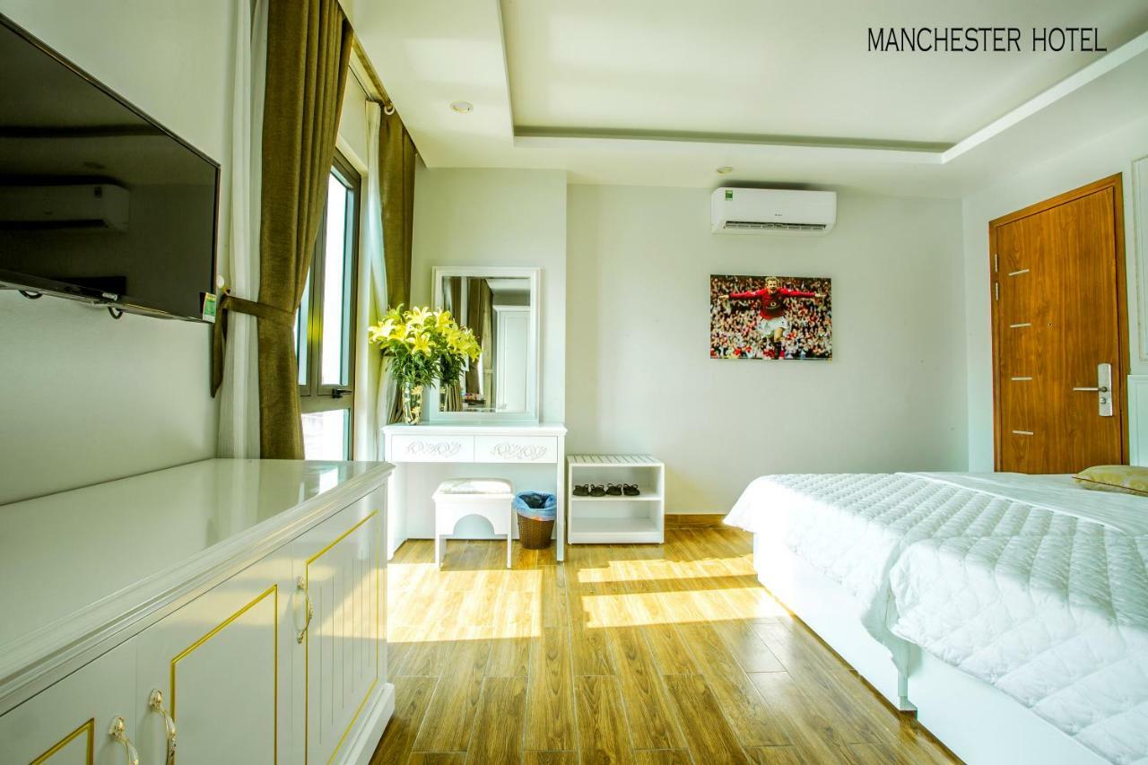 Manchester Hotel Ha Long Bagian luar foto