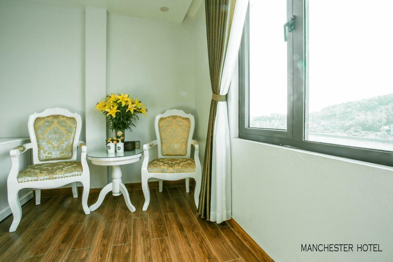 Manchester Hotel Ha Long Bagian luar foto