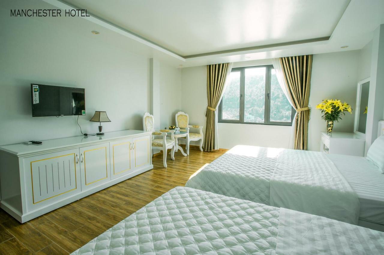 Manchester Hotel Ha Long Bagian luar foto