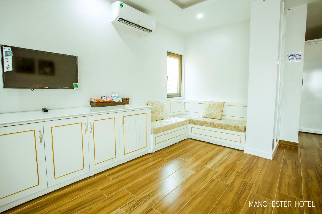 Manchester Hotel Ha Long Bagian luar foto