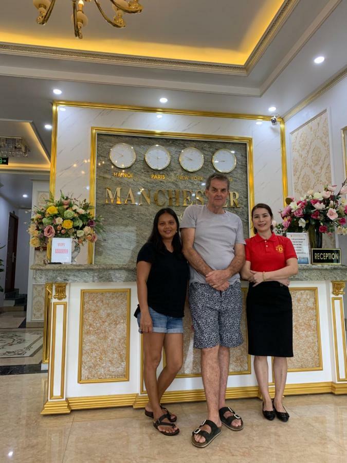 Manchester Hotel Ha Long Bagian luar foto